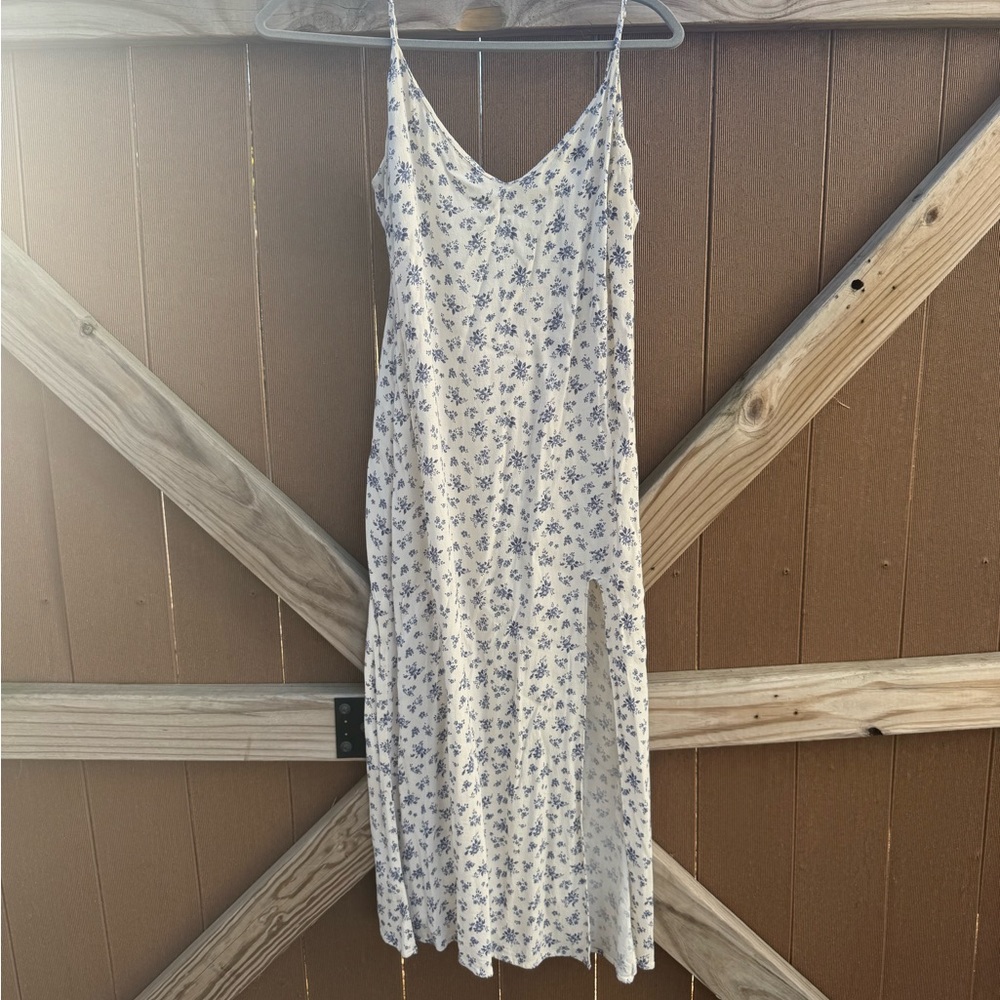 Reformation Crimini Dress- white with blue floral detail